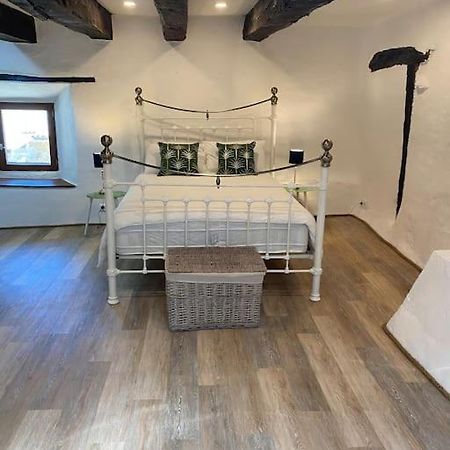 Spacious 1 Bed Home With Shared Pool Champagnac-la-Rivière Exterior photo