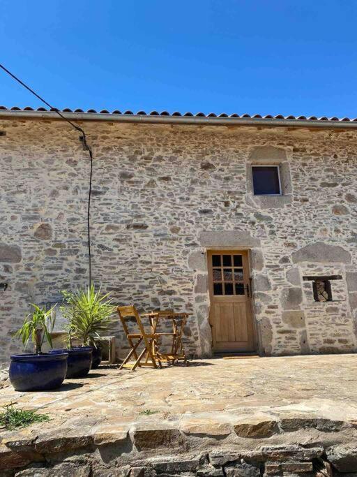 Spacious 1 Bed Home With Shared Pool Champagnac-la-Rivière Exterior photo